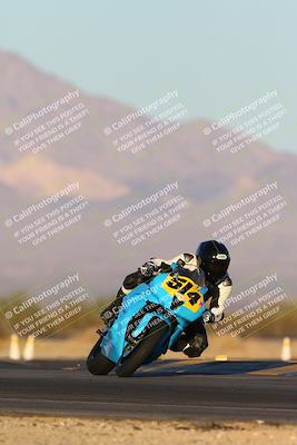 media/Dec-07-2024-CVMA (Sat) [[21c5f1ef85]]/Race 13-Amateur Supersport Middleweight/